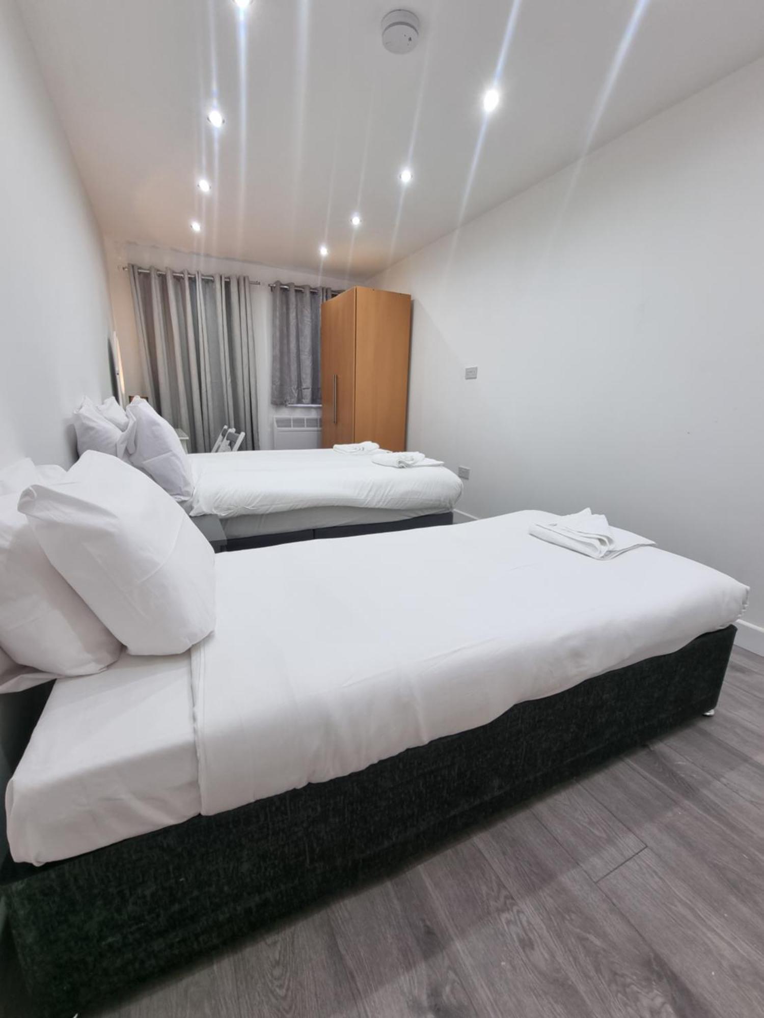 Brand New Studios In Harrow Exterior photo