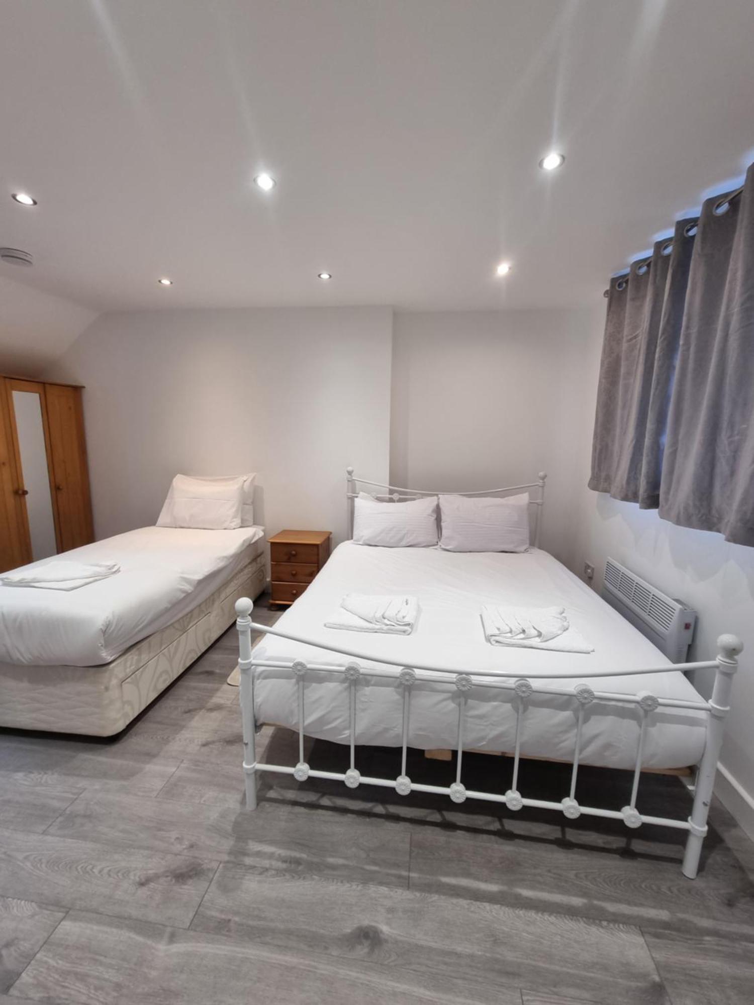 Brand New Studios In Harrow Exterior photo